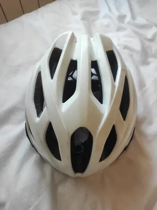 Casco de bicicleta blanco