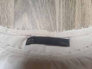 Blusa con encaje y bordados