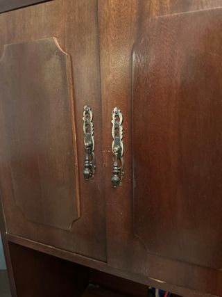 Librería de madera estilo clásico