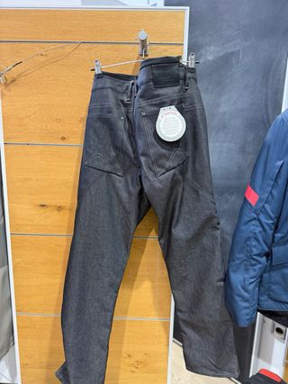 Vaqueros Ride Caballero