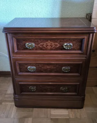 URGE! 2 Mesitas de Noche Madera