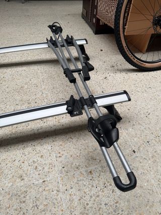 Barras techo y portabicicletas CRUZ/THULE