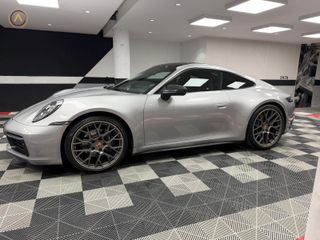 NOVEDAD | Porsche 911 Carrera (992)