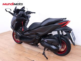 HONDA FORZA 125 SPECIAL EDITION