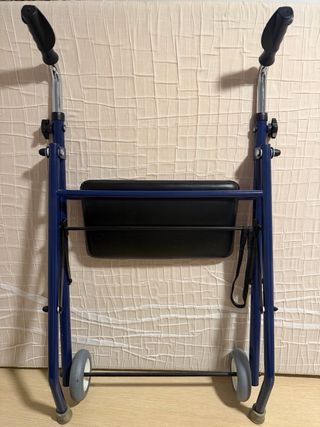 Andador plegable azul con asiento y ruedas