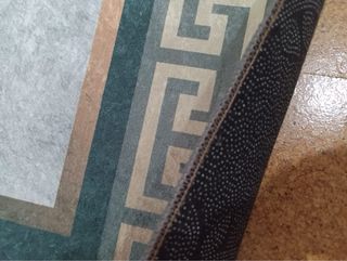 Alfombra salón diseño griego oro y gris