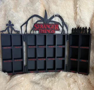 Expositor Stranger Things + 2 Funkos