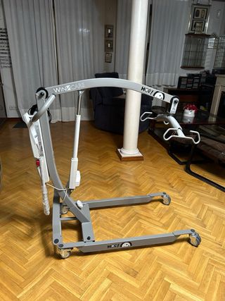 Grúa hospitalaria eléctrica con arneses hasta 150k