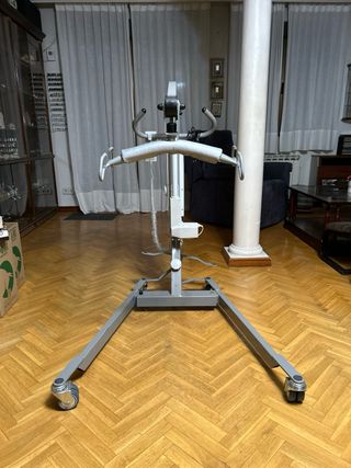 Grúa hospitalaria eléctrica con arneses hasta 150k