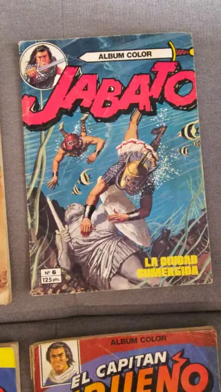 4 Cómics El capitán Trueno y Jabato