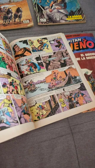 4 Cómics El capitán Trueno y Jabato