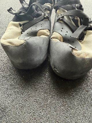 Pies de gato Tenaya Talla 42.5