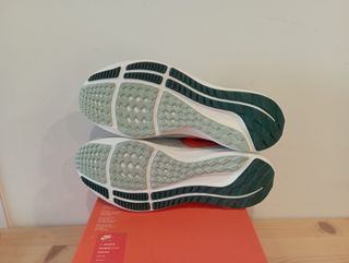 Nike (42,5 EU) Air Zoom Pegasus 39 Gris