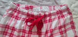 Pijama cuadros rojo y blanco