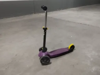 Patinete infantil Btwin 3 ruedas morado