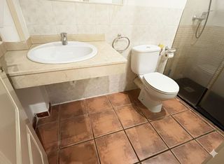 Piso en venta en Palos de Moguer en Madrid