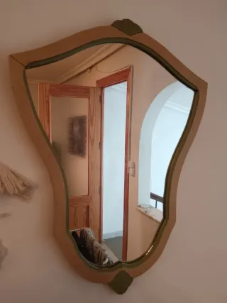 Espejo decorativo beige y verde