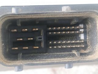 AUDI A4 BERLINA (8E) 2.0 CENTRALITA MOTOR UCE