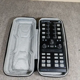 Funda semi rígida para consola