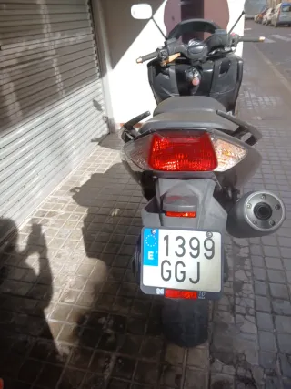 YAMAHA T-MAX MAXISCOOTER AUTOMÁTICA  mod. XP500A