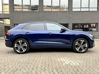 Audi Q8 2021
