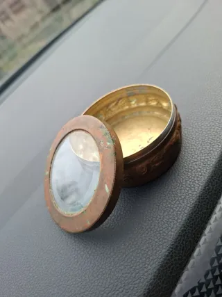 Scatolina rame vintage con vetro