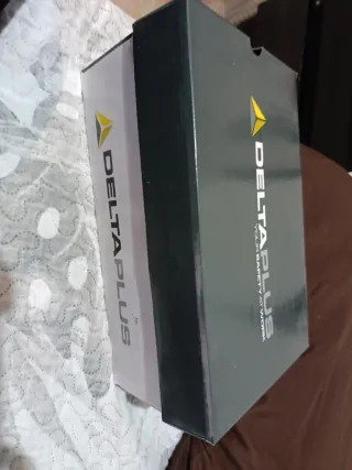 Zapatos Deltaplus Negros