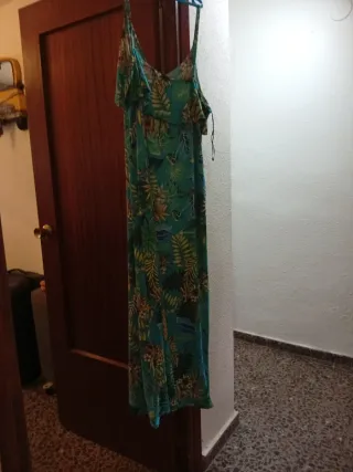 Vestido largo estampado tropical