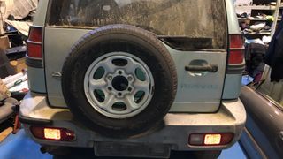 2x PILOTO TRASERO SUPERIOR NISSAN TERRANO II 93 99