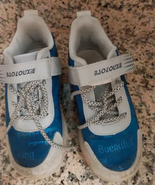 Deportivas con ruedas niñ@ azul/blanco