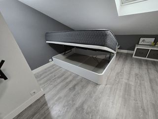 Somieres con  patas, canapes abatibles y colchones