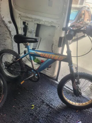 Bicicleta United azul(precio negociable)