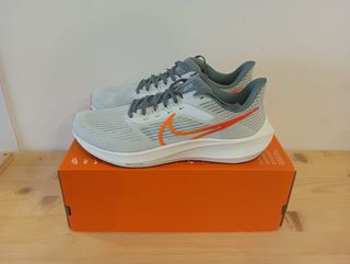 Nike (43 EU) Air Zoom Pegasus 39 Gris