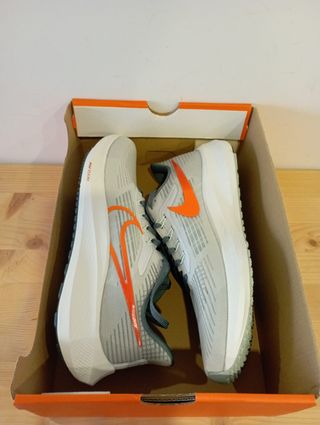 Nike (43 EU) Air Zoom Pegasus 39 Gris