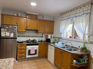 Piso en zona el Cami. 100m, 3 habitaciones