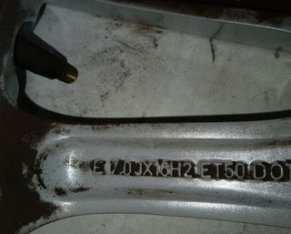 Llanta ford 7.0j x 16 focus lim. black&red 461928