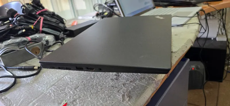 T490S I7 32 RAM 256 NVME afbeelding 7