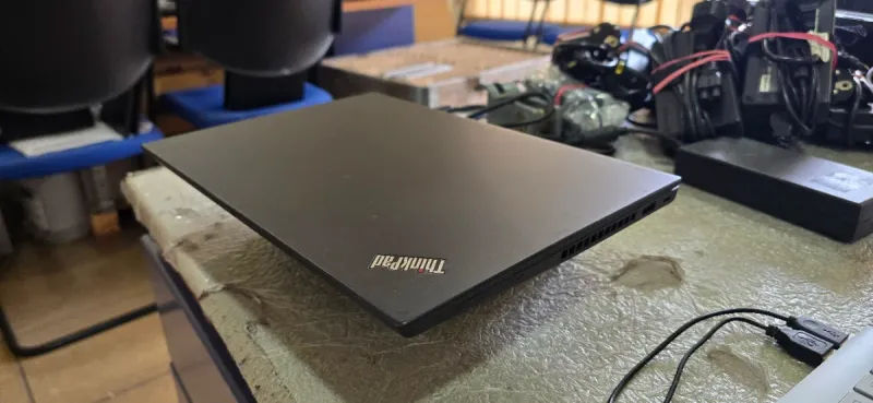 T490S I7 32 RAM 256 NVME afbeelding 8