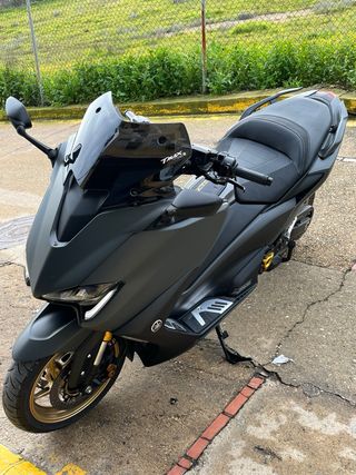 Yamaha TMAX 560