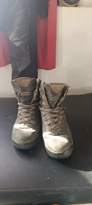 Botas de montaña Bastard Talla 43