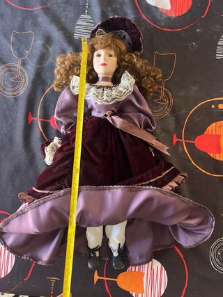 Muñeca de porcelana antigua