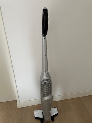 Aspiradora sin cable Bosh 28V Athlet Blanca