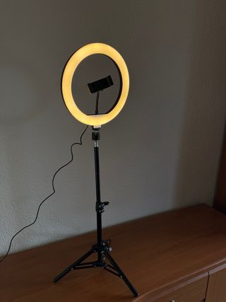 Aro de luz con soporte para móvil