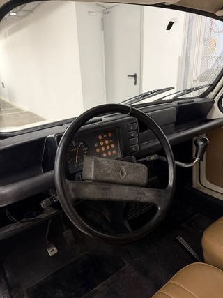 Renault 4L restaurada