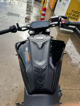 Yamaha MT-07 Pure 2023 A2 | 7.600 km | Impecable