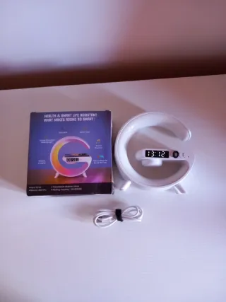 Lampada Smart con Caricatore Wireless