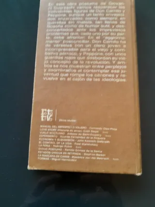 Libro Don Camilo de Giovanni Guareschi.