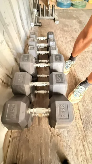 Mancuernas hexagonales 25kg x3 par 10kg x3 par