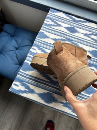 Botines pelo marrón talla 39