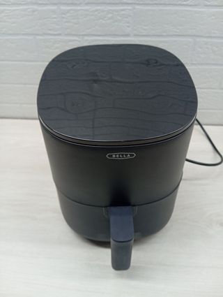 BELLA Freidora de aire con pantalla táctil